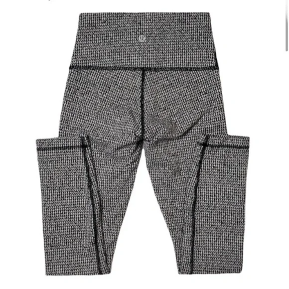 Lululemon High Times Pant Teeny Tooth White Black Size 4 Inseam 26” - Picture 2 of 4